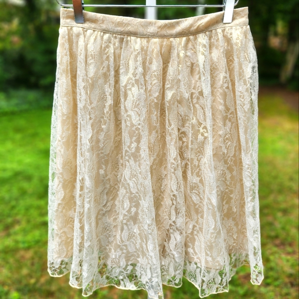 Frenchi Ivory and Metallic Gold Lace Skirt- Women's Medium